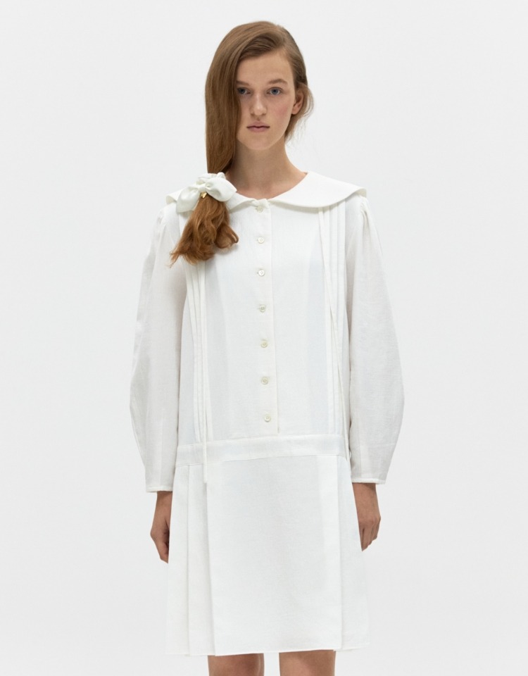 pleats dress - white